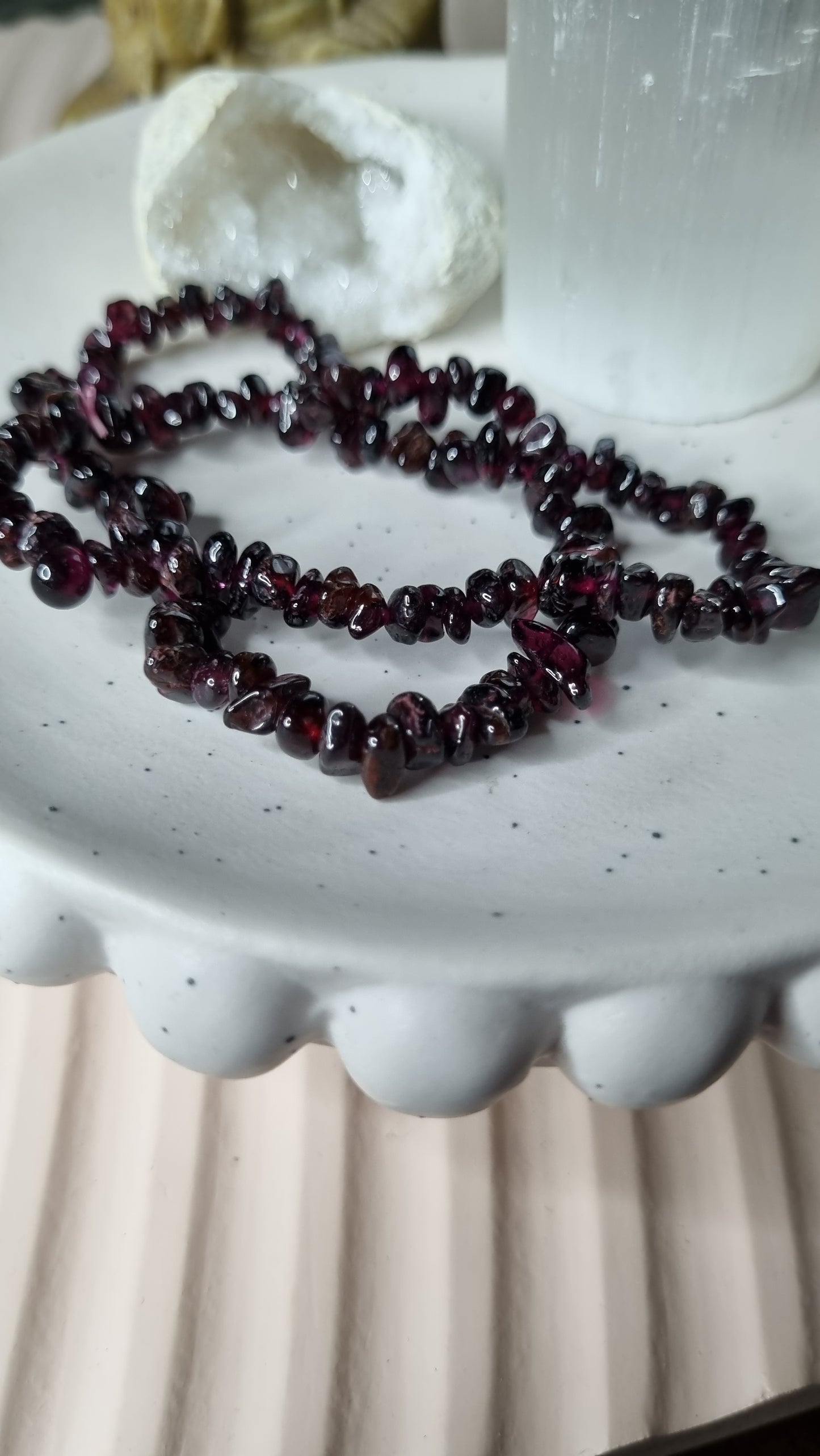 Garnet chip bracelet