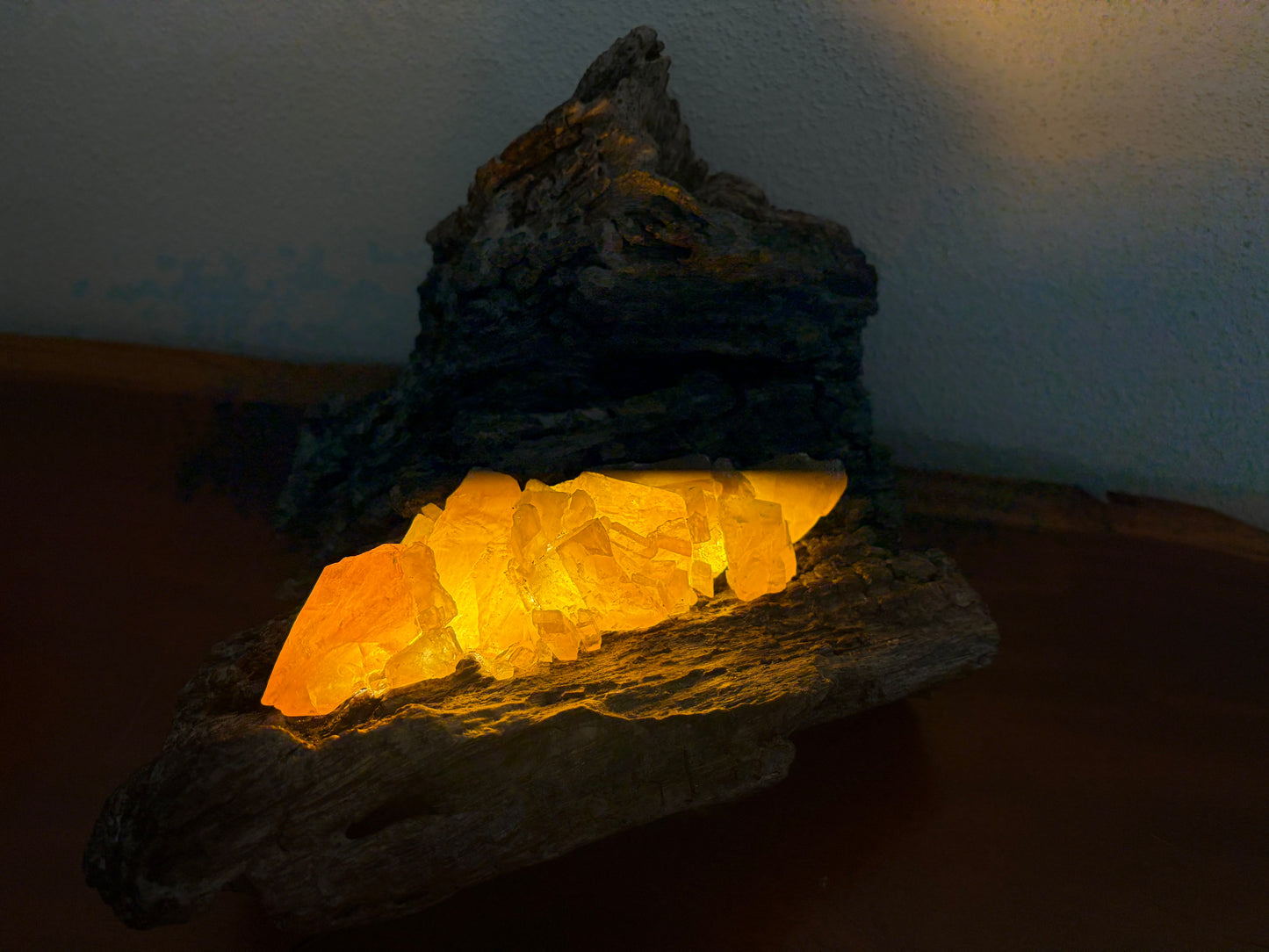 Crystal Lamp - Honey Calcite