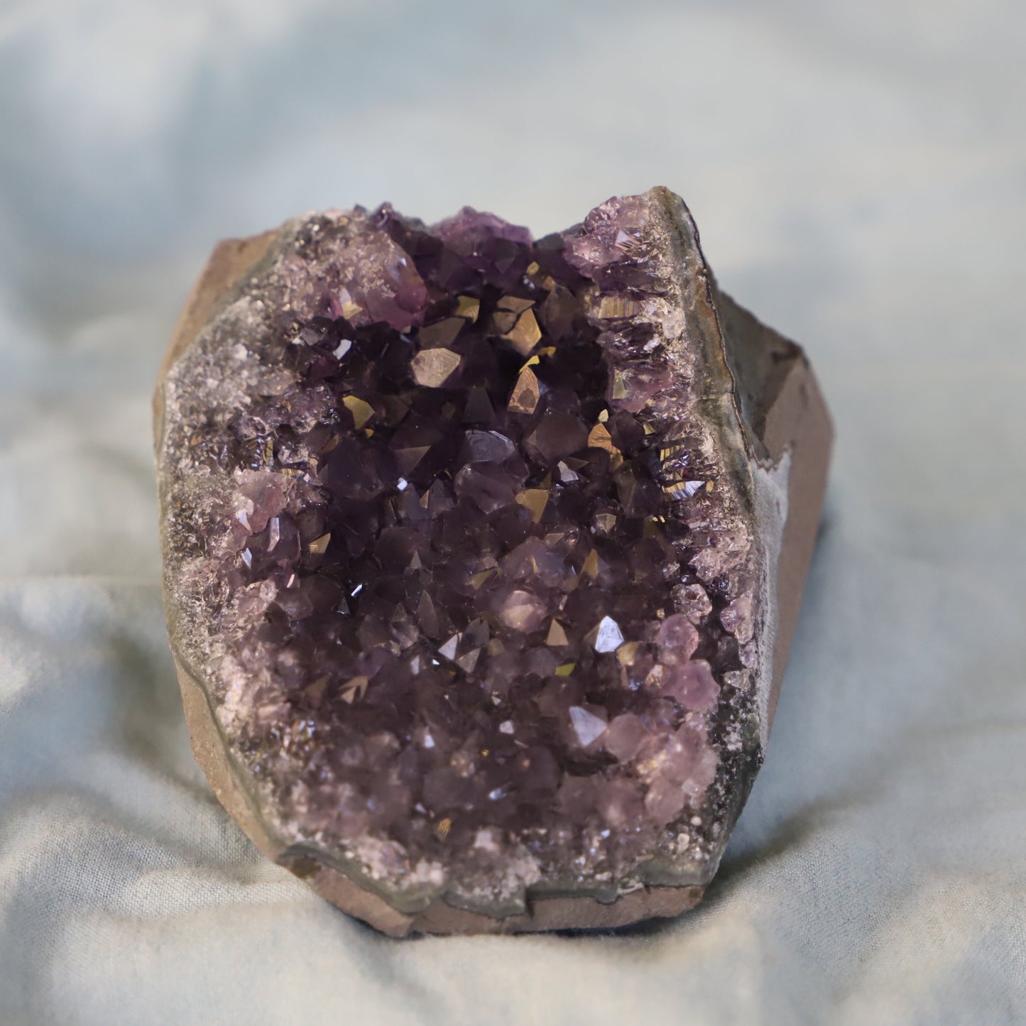 Amethyst Cut Base Cave 04