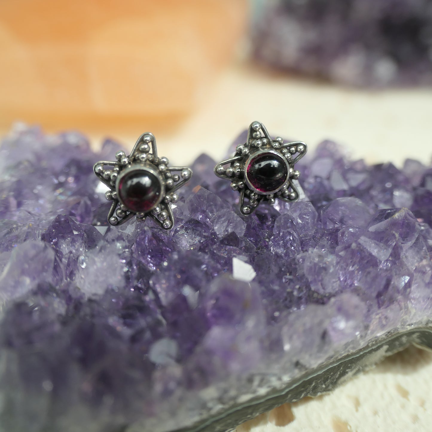 Garnet Starfish Studs - 925