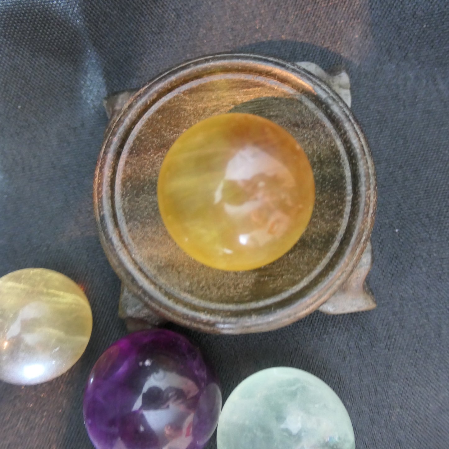 Fluorite sphere - mini