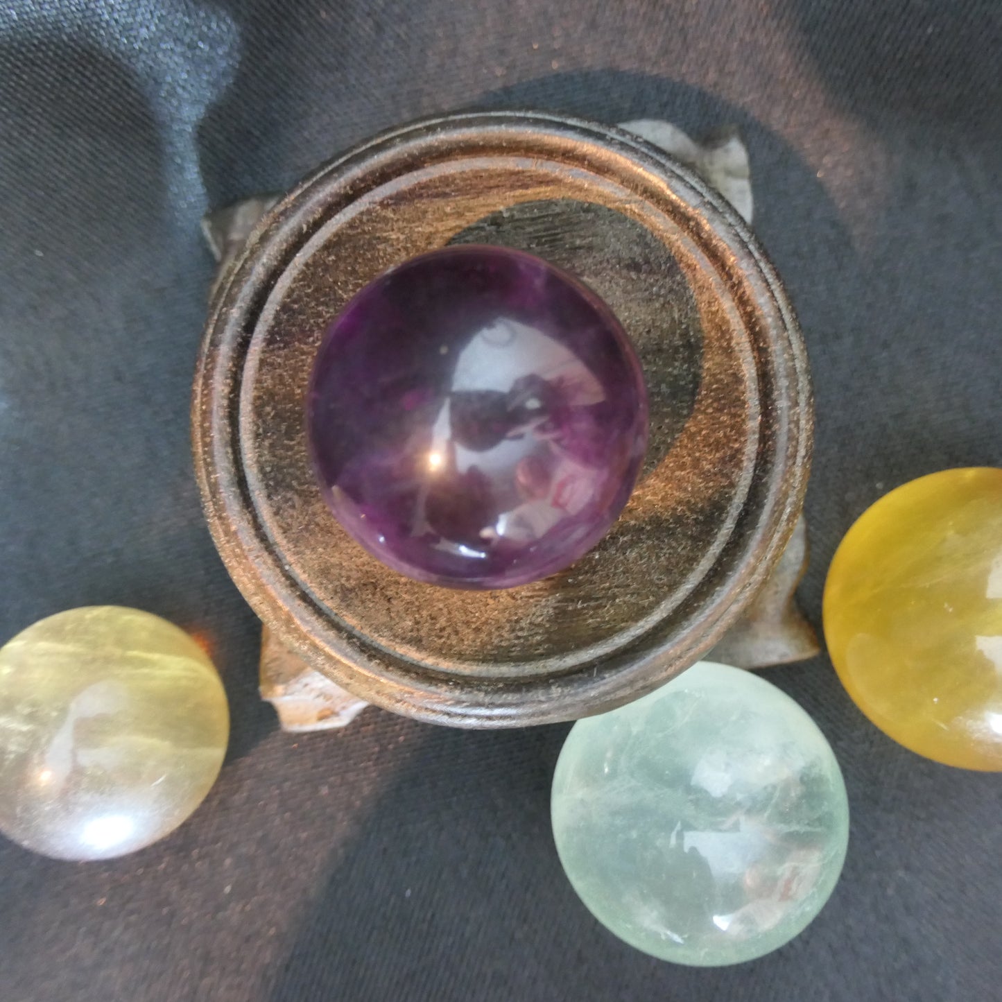 Fluorite sphere - mini