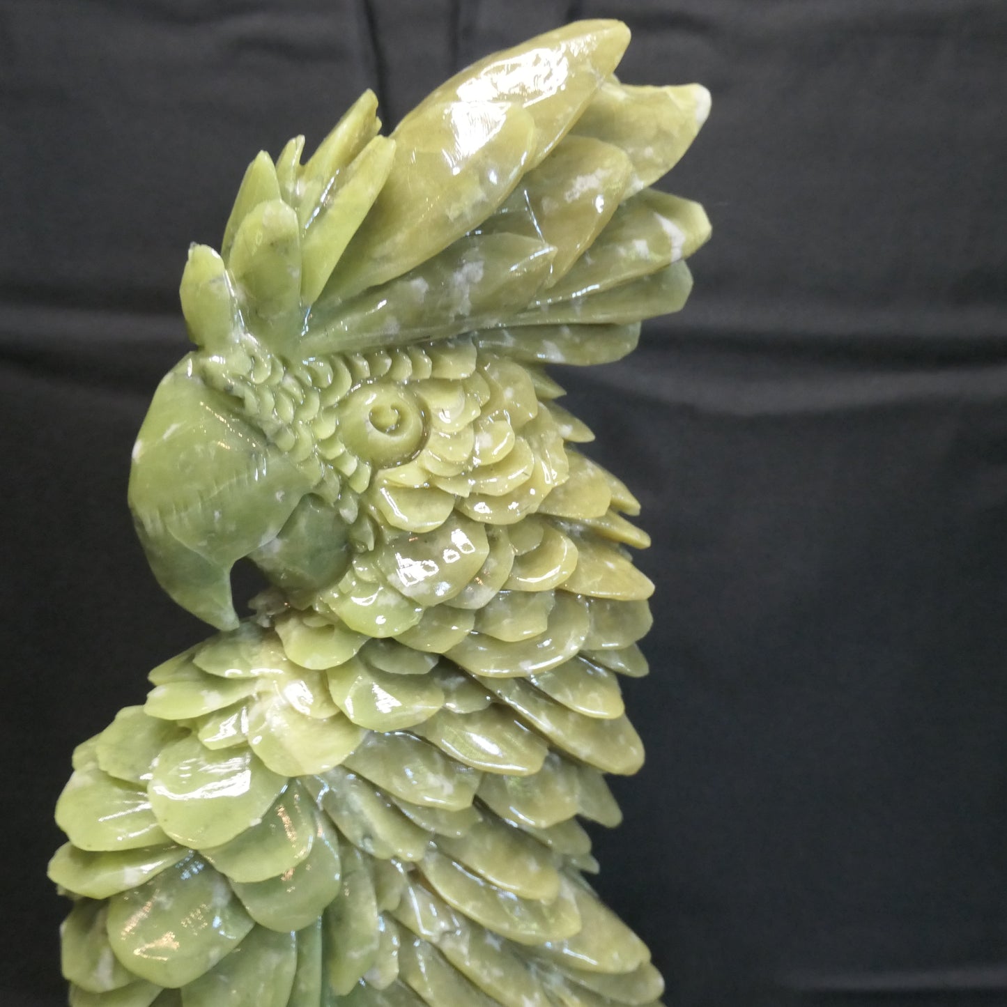 Xiuyu Jade (Serpentine) Cockatoo