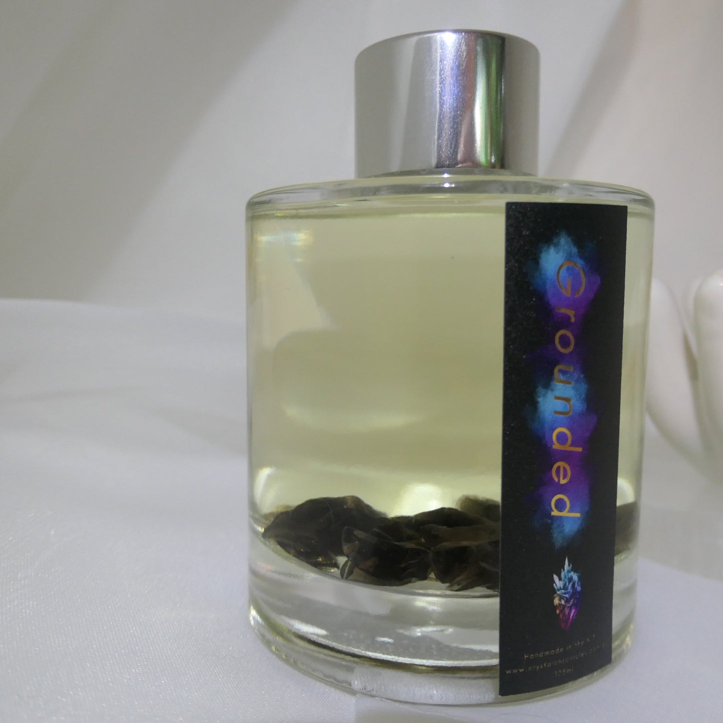 Grounded Reed Diffuser with Smoky Quartz