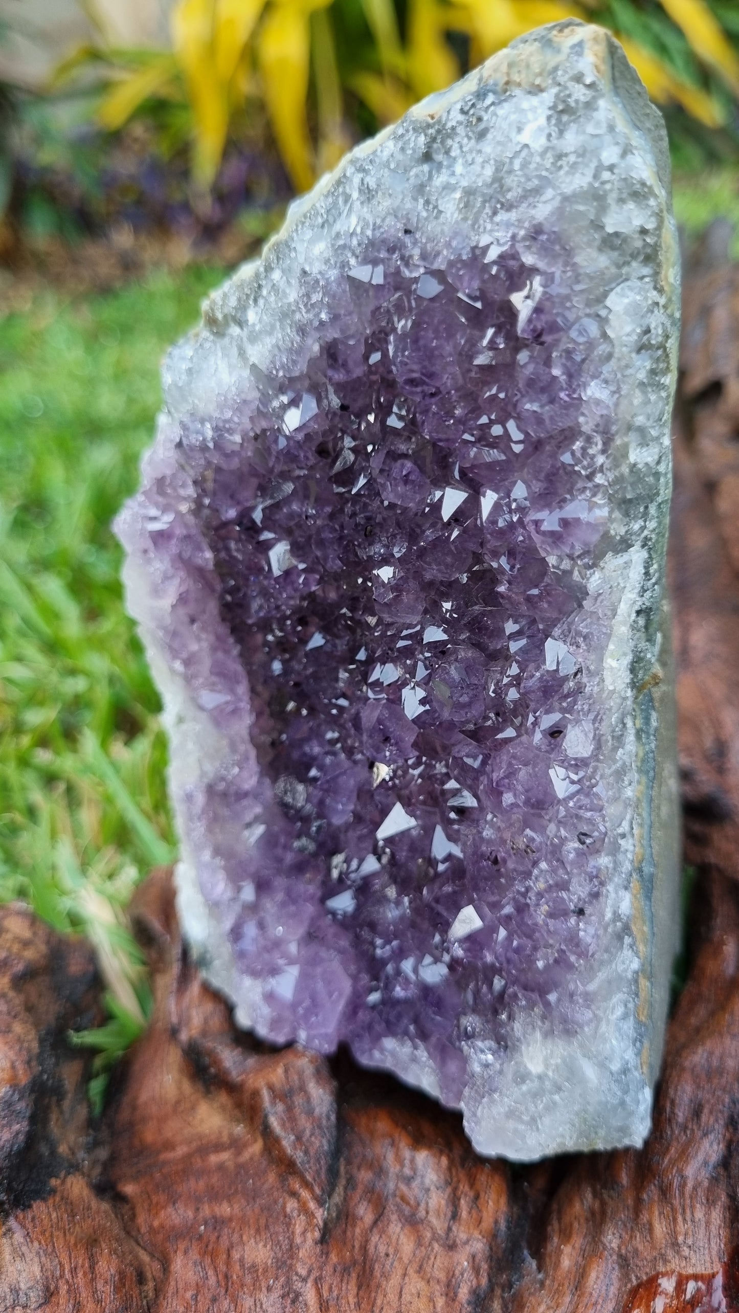 Amethyst Cut Base Cave 02