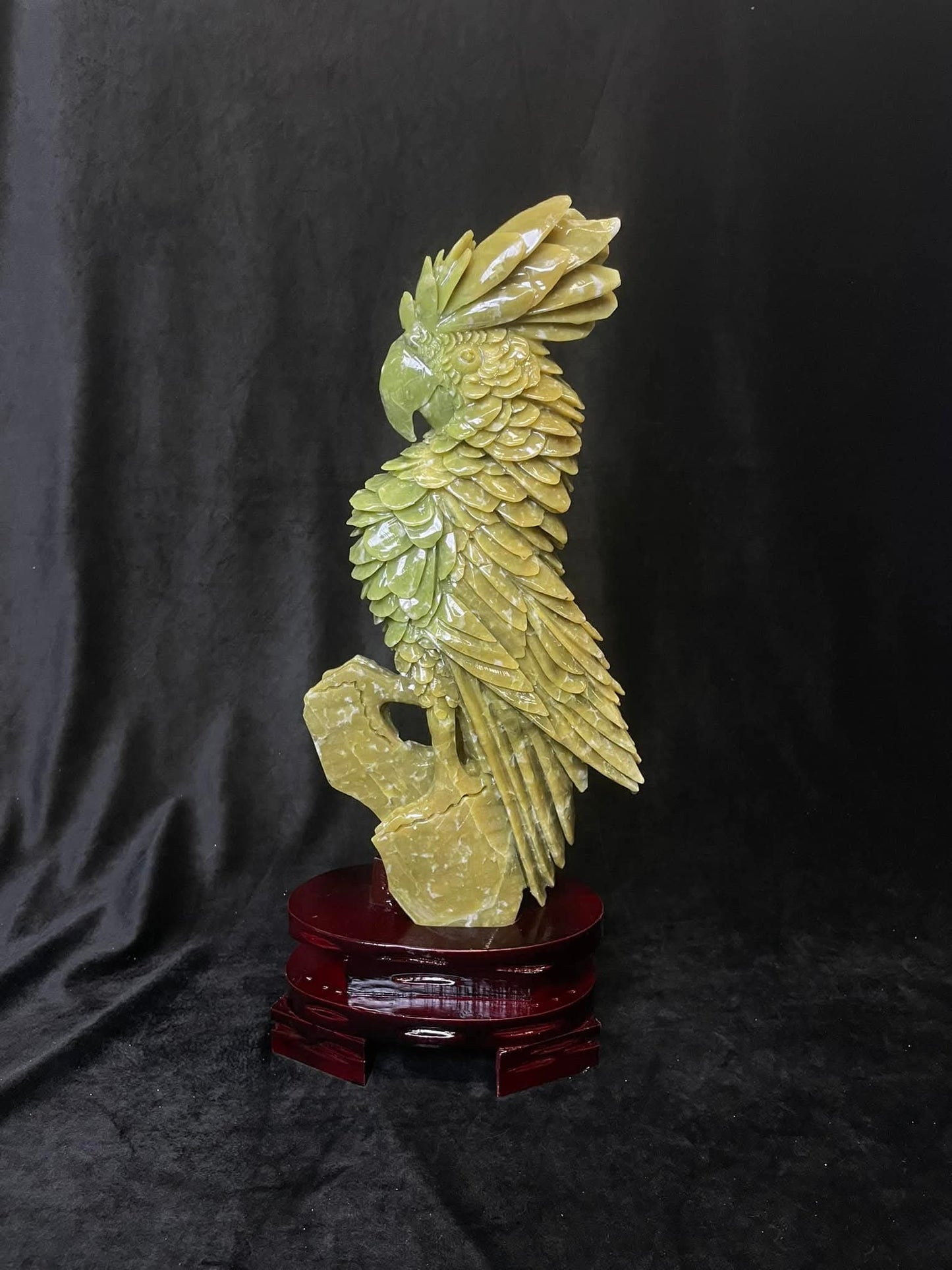 Xiuyu Jade (Serpentine) Cockatoo