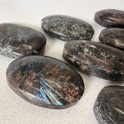 Arfvedsonite Palm Stones