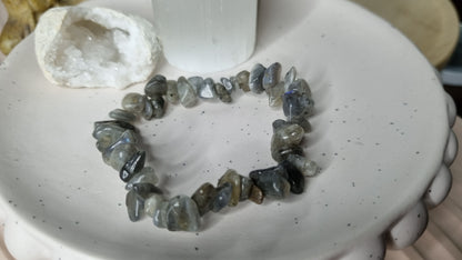 Labradorite chip bracelet