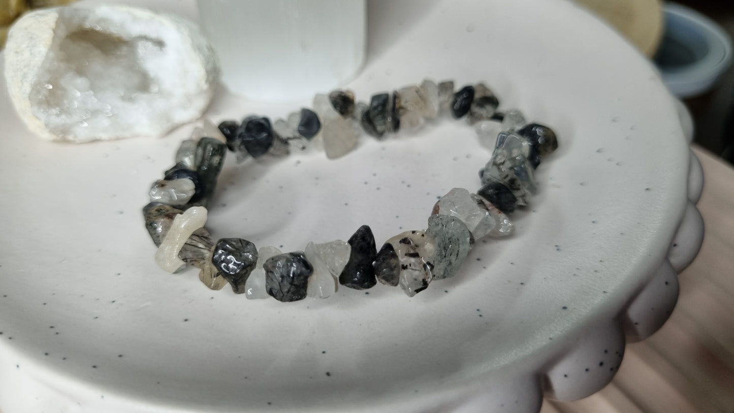 Tourmalinated Quartz chip bracelet