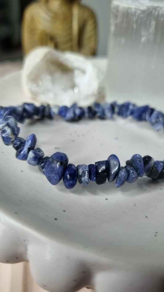 Sodalite chip bracelet