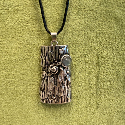 Labradorite Snail Necklace
