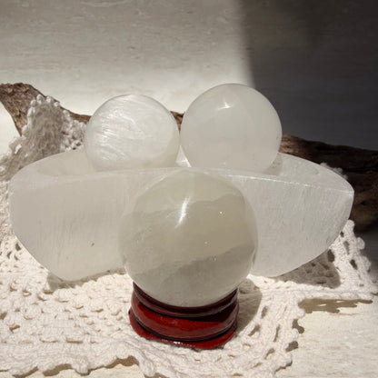 Selenite Sphere - 4cm