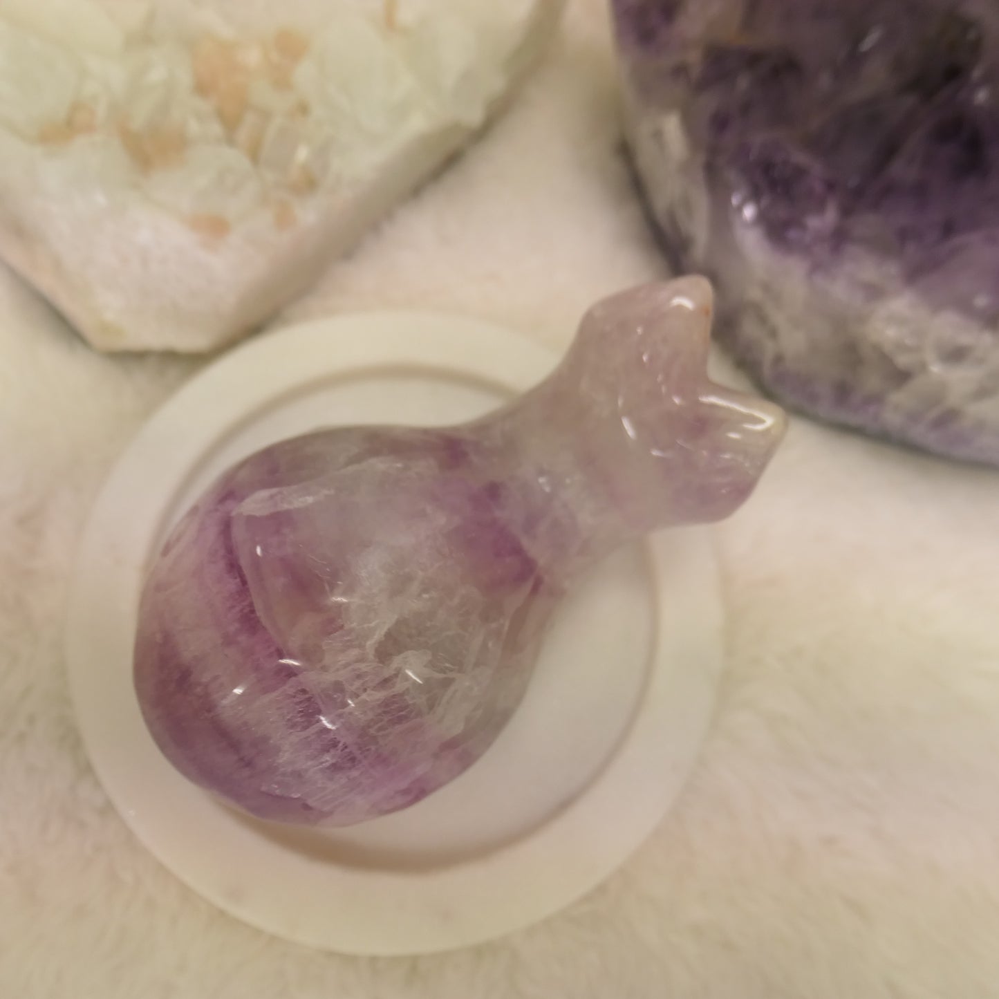 Fluorite whale carving-med