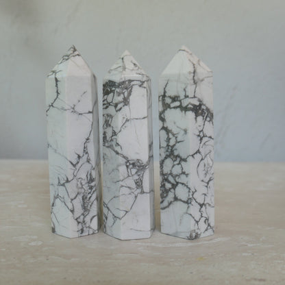 Howlite tower 23