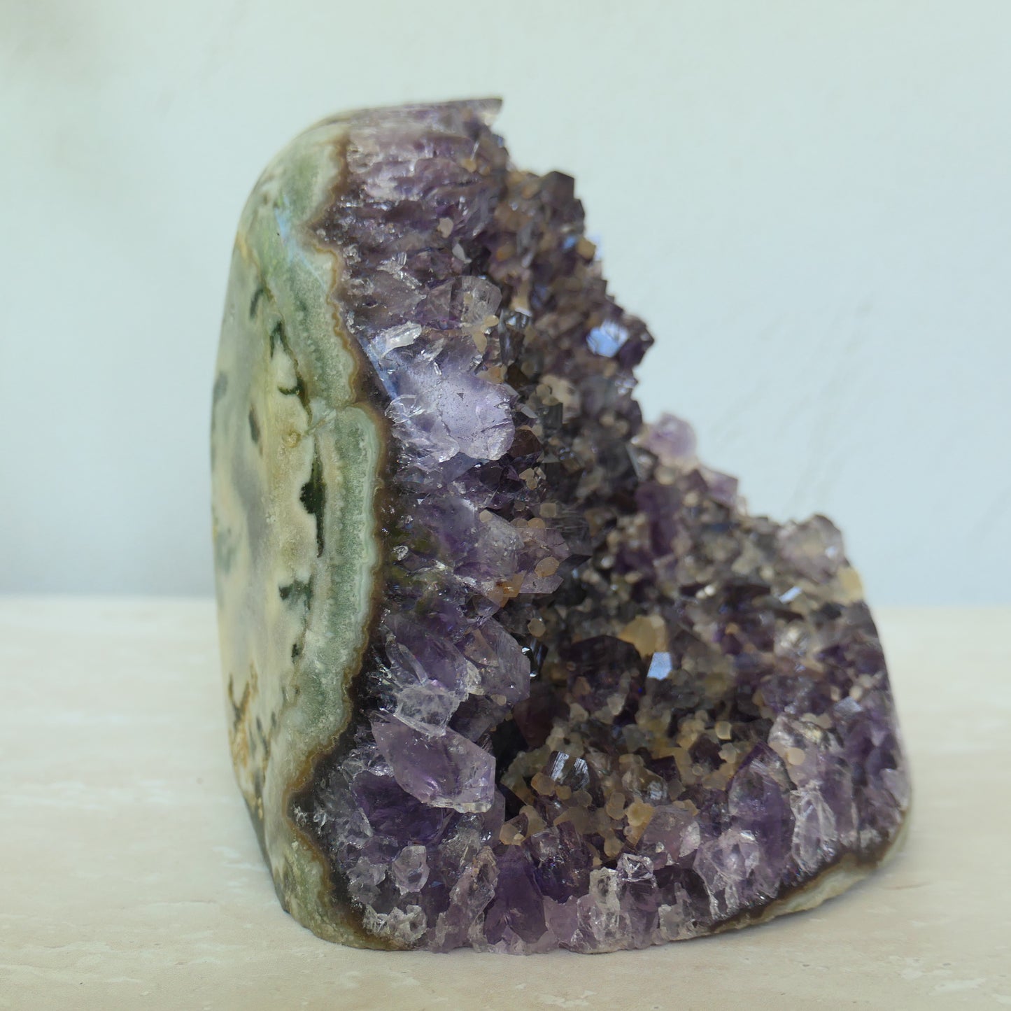 Amethyst Cut base 48b- Madagascar