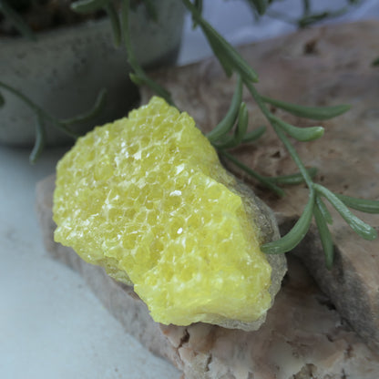 Sulphur Cluster #1 on Matrix
