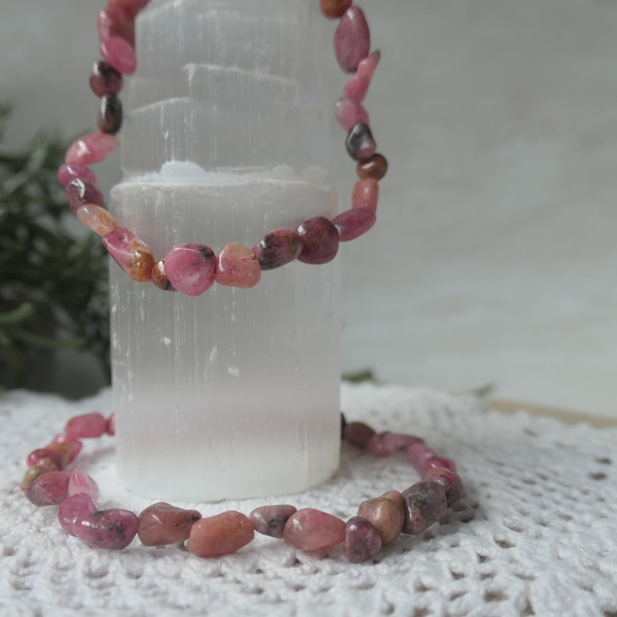 Rhodonite nugget bracelet 4-6mm