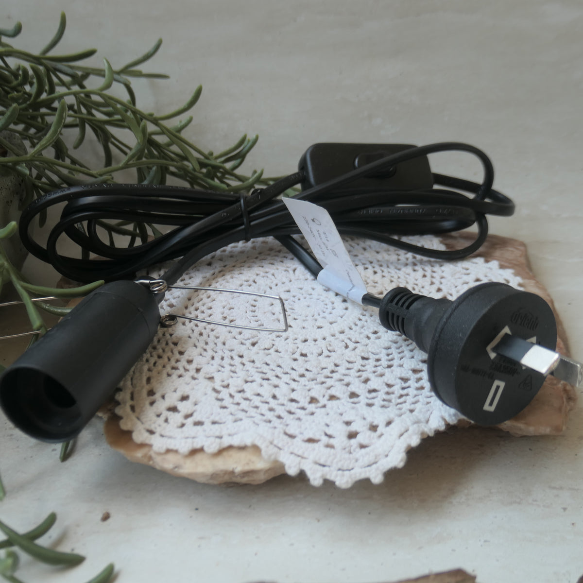 Replacement Crystal Lamp Power Cord – Black (220V-240V)