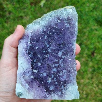 Amethyst Cut Base Cave 02